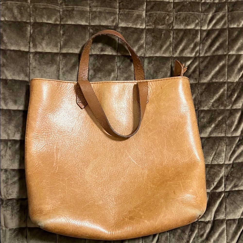 Madewell Elegant Tan Leather Tote Bag